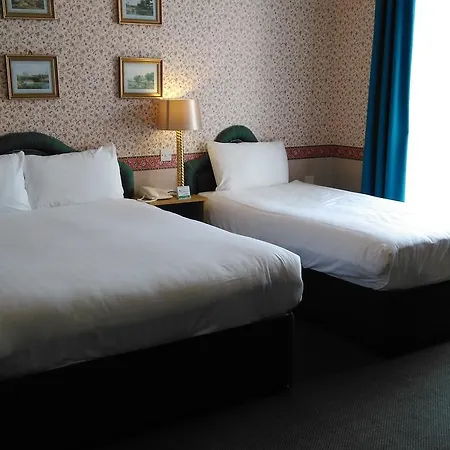 King Thomond Hotel 3*